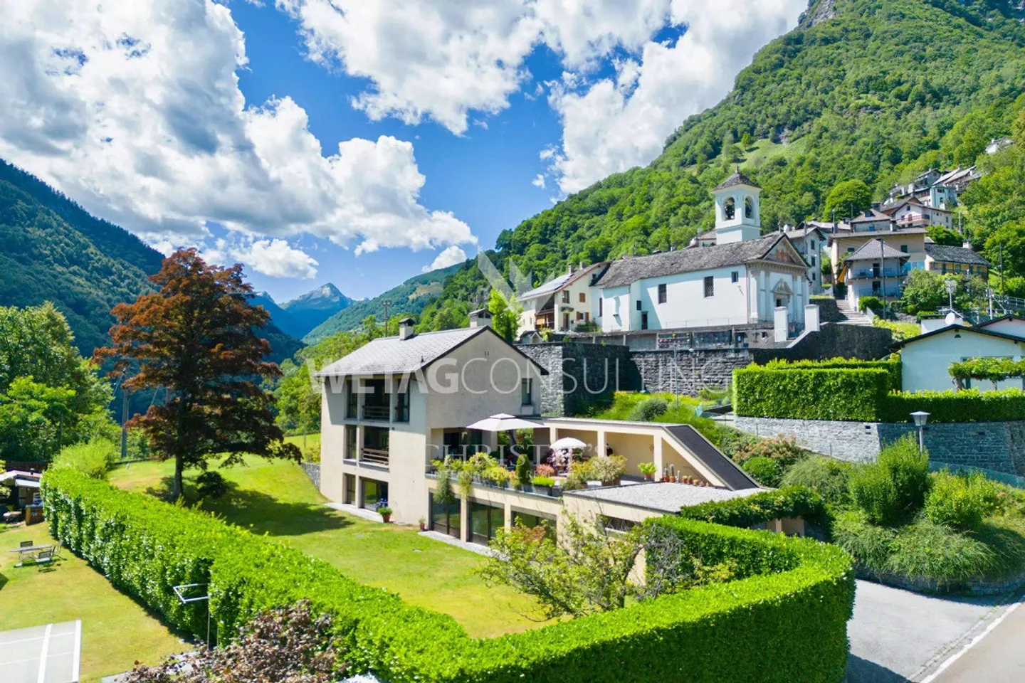 Elegante & moderne Villa mit Innenpool zu verkaufen in Crana, auch ... - Foto 1 von 13