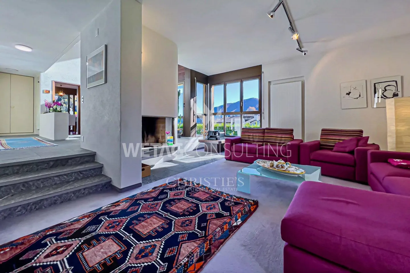 Elegante & moderne Villa mit Innenpool zu verkaufen in Crana, auch ... - Foto 4 von 13