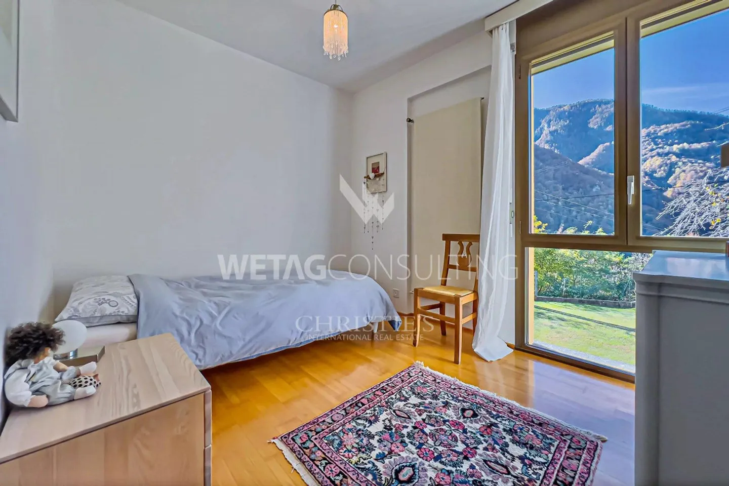 Elegante & moderne Villa mit Innenpool zu verkaufen in Crana, auch ... - Foto 8 von 13