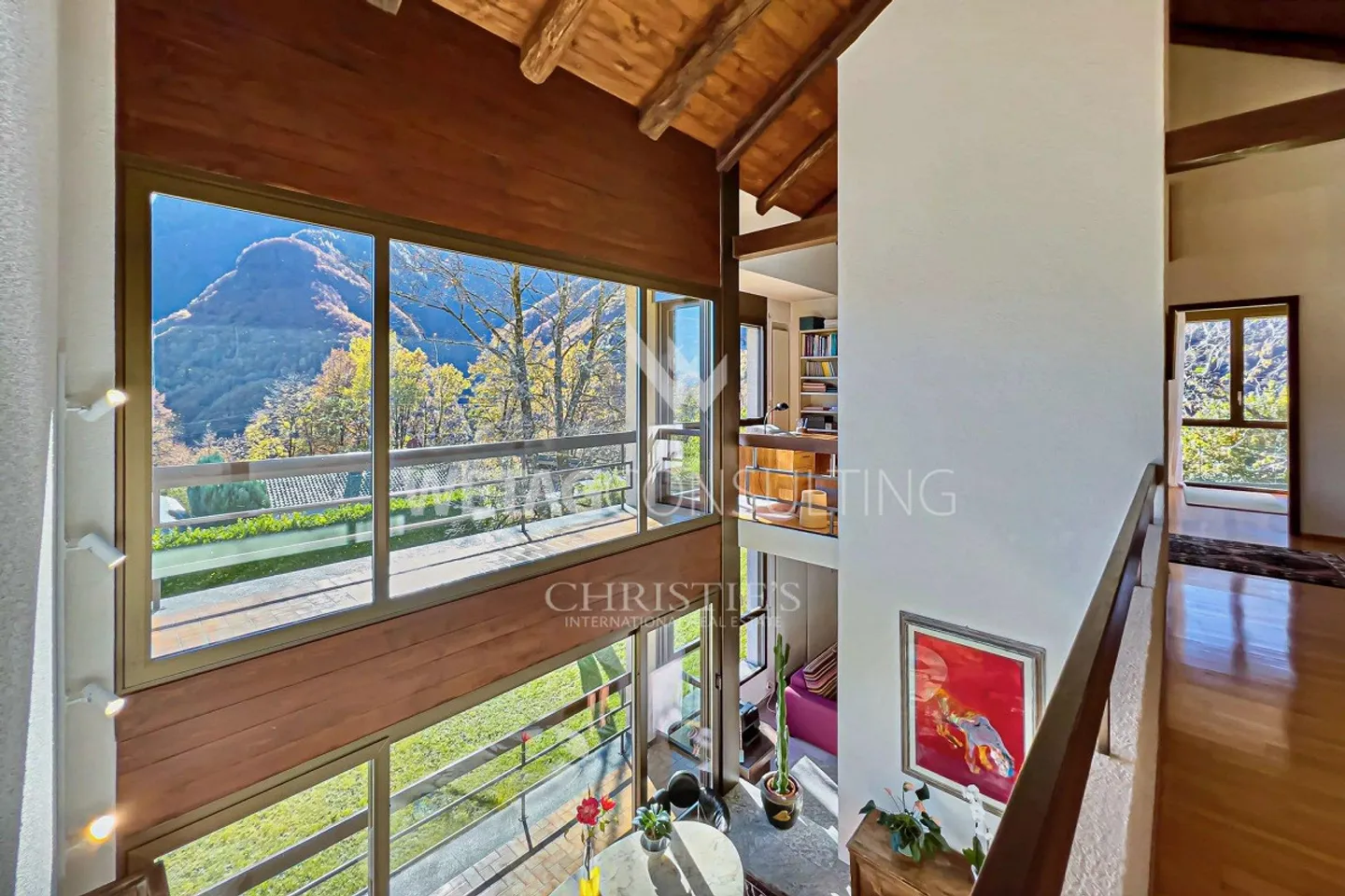 Elegante & moderne Villa mit Innenpool zu verkaufen in Crana, auch ... - Foto 9 von 13