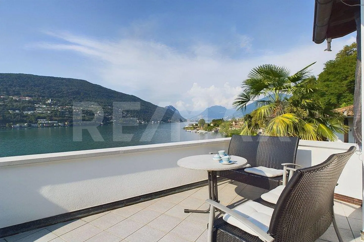 Fantastique appartement de vacances au bord du lac - Photo 1 sur 13
