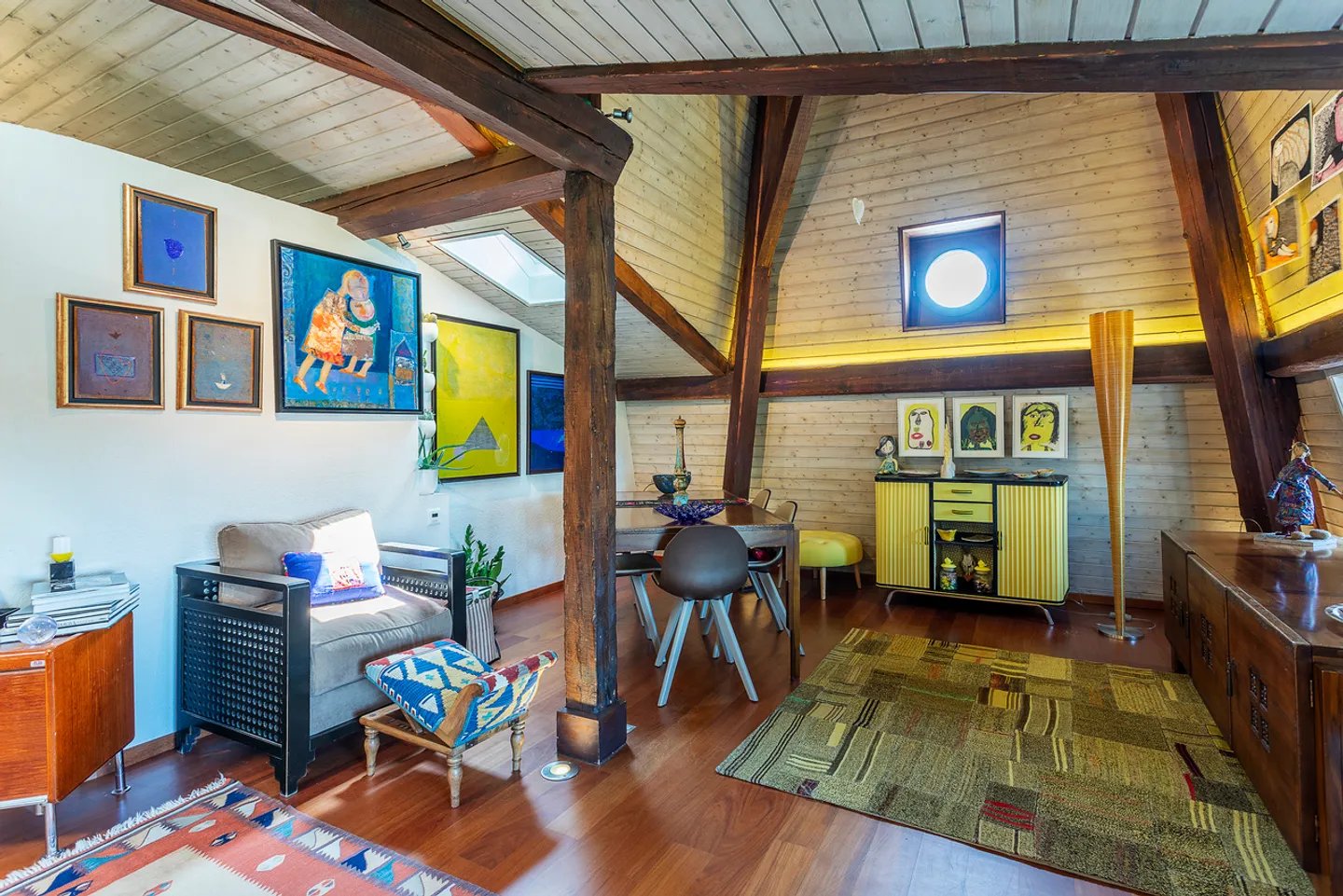 Charming 5.5-Room Apartment - Photo 4 of 11