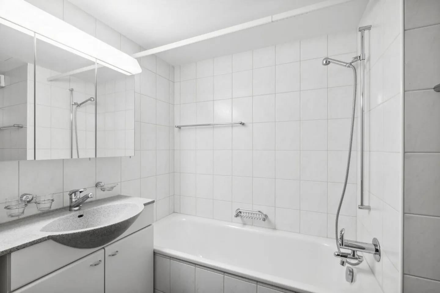 Living happiness in the mirror - Photo 8 of 10