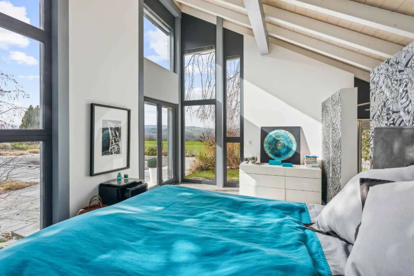 Zeitgenössische Architektenvilla mit Schwimmbad - Foto 6 von 12