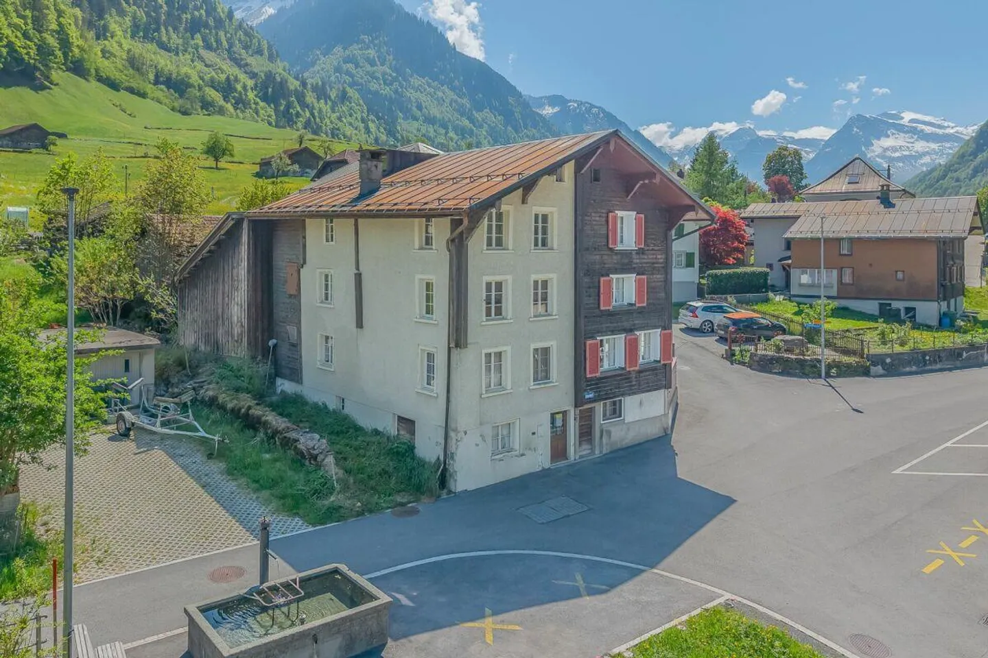Maison semi-détachée de 5,5 pièces dans un quartier résidentiel calme - Photo 12 sur 13