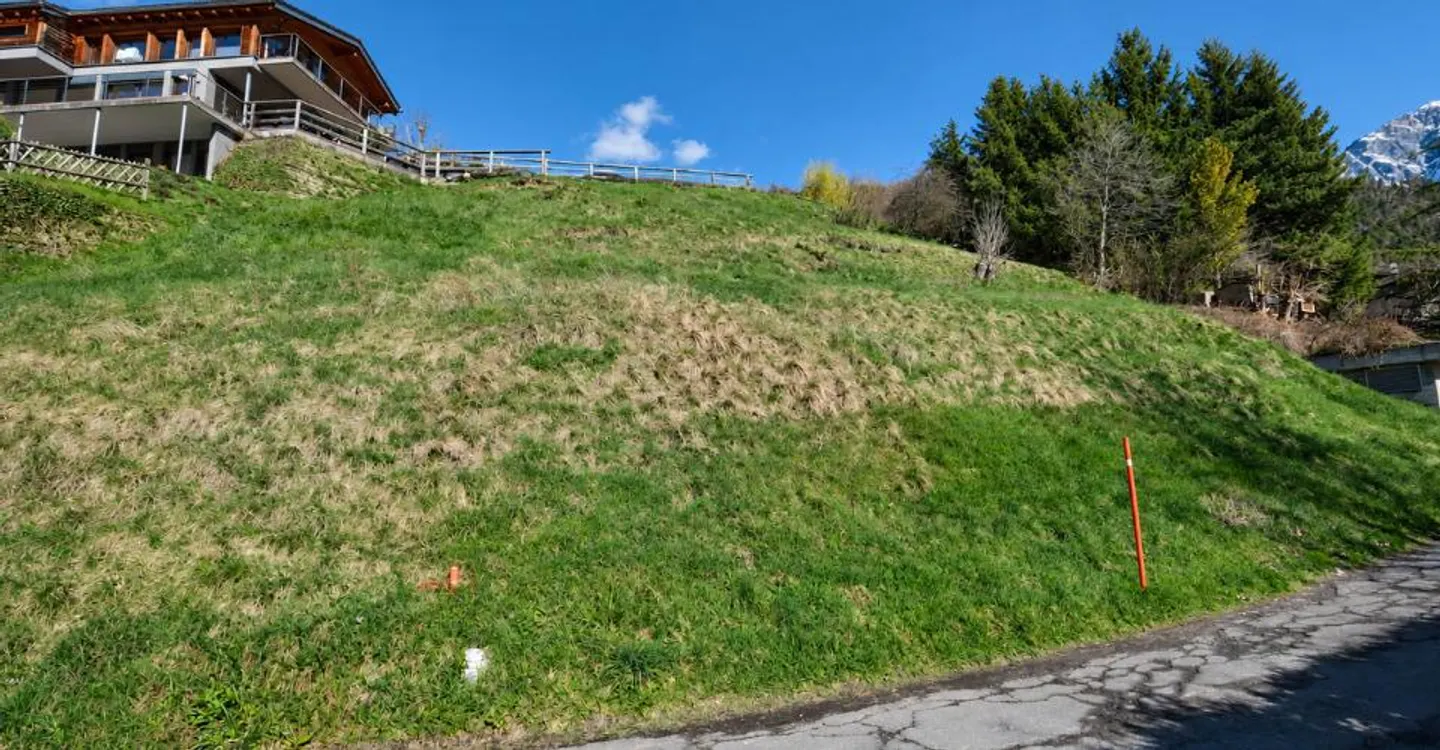 Building plot of 746 m² in Vollèges – Stunning view of the Entremont - Photo 3 of 12