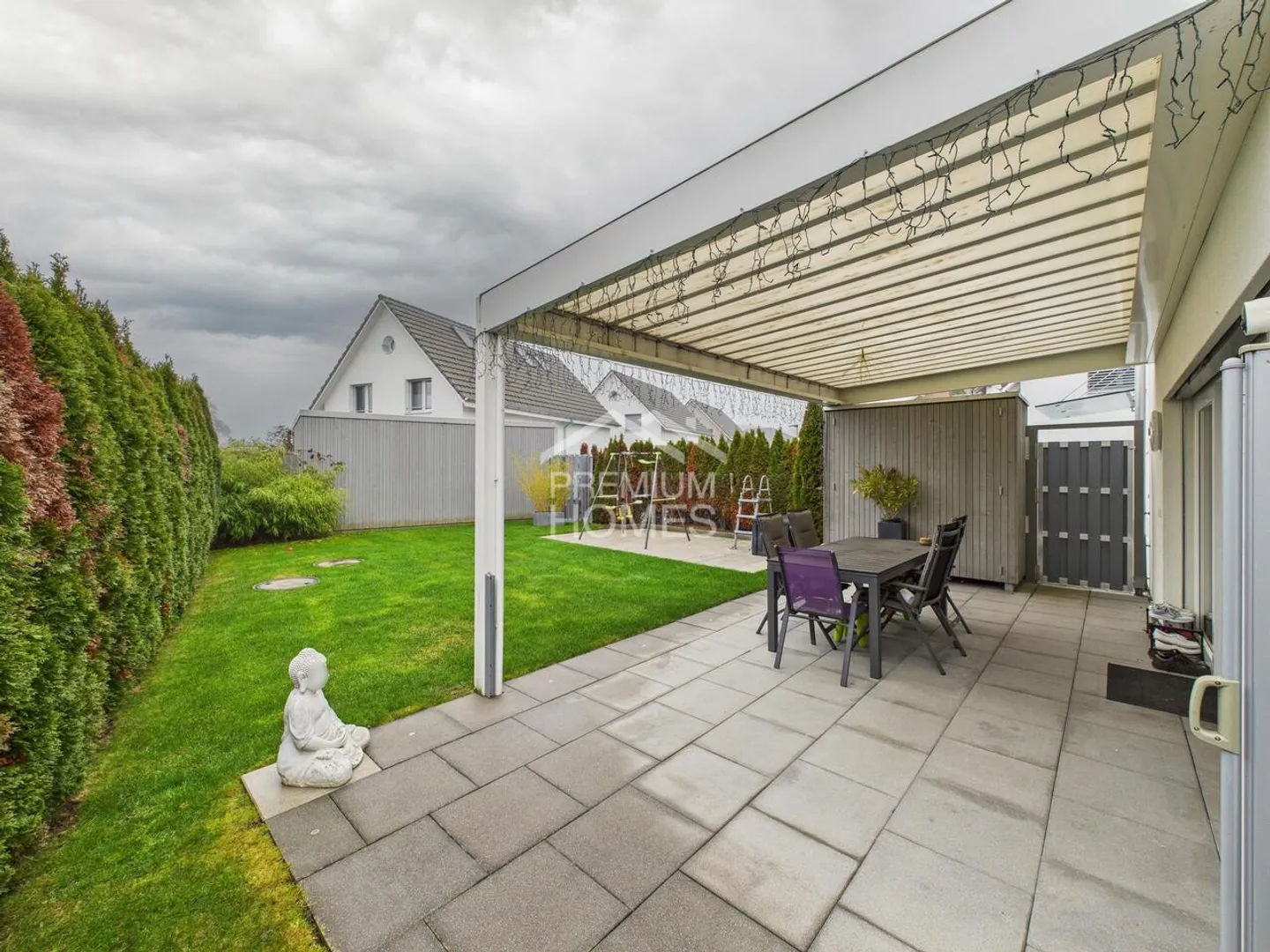 Charming Family Home in Quiet Area - Photo 9 of 13