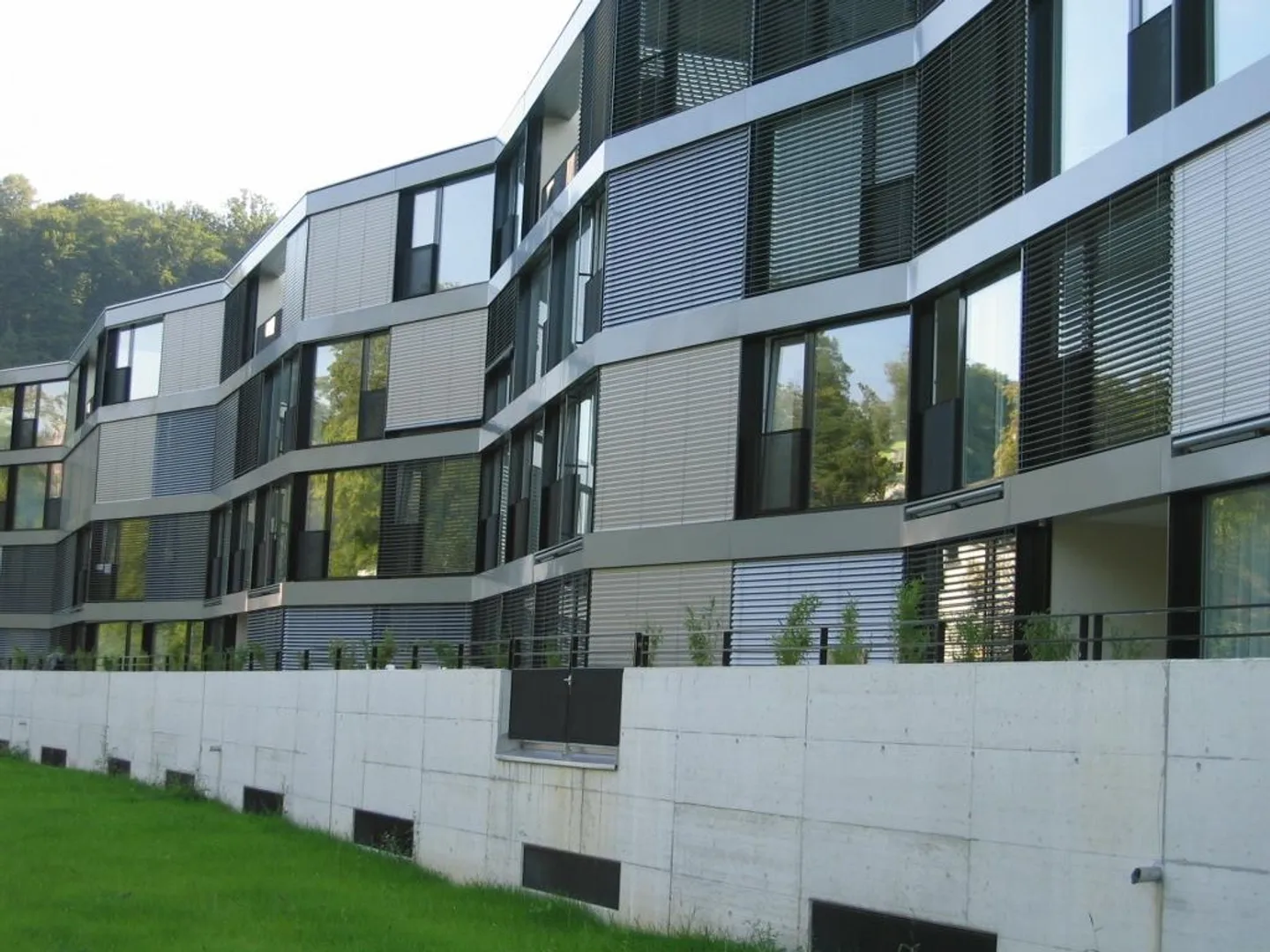 Louer sans dépôt - Avec vue directe sur la Reuss - Photo 2 sur 5