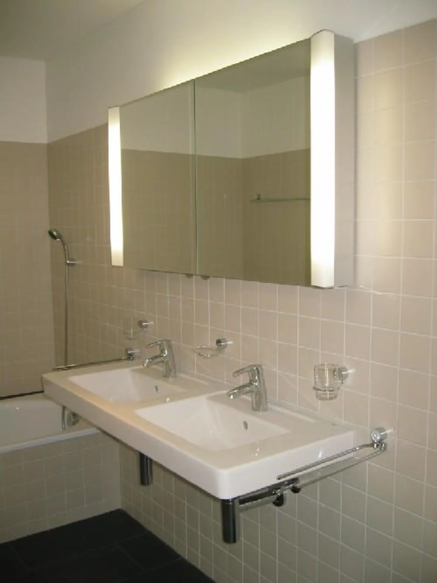 Louer sans dépôt - Avec vue directe sur la Reuss - Photo 5 sur 5