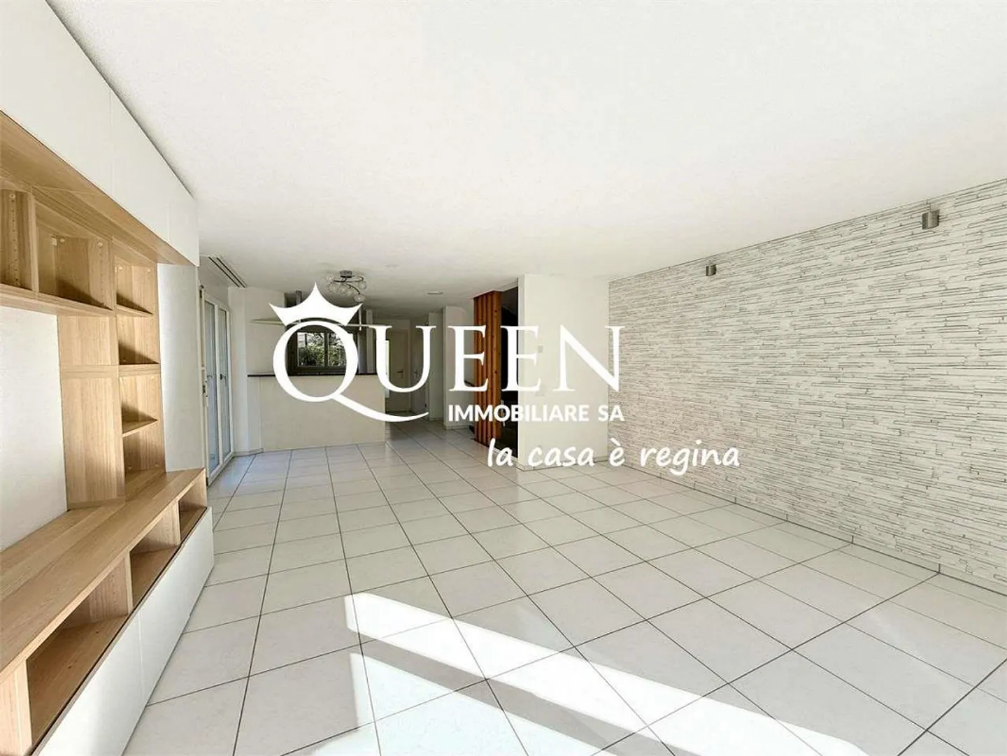 Caslano : villa semi-indépendante, 5.5 pièces, 133 m², jardin, plage - Photo 3 sur 13