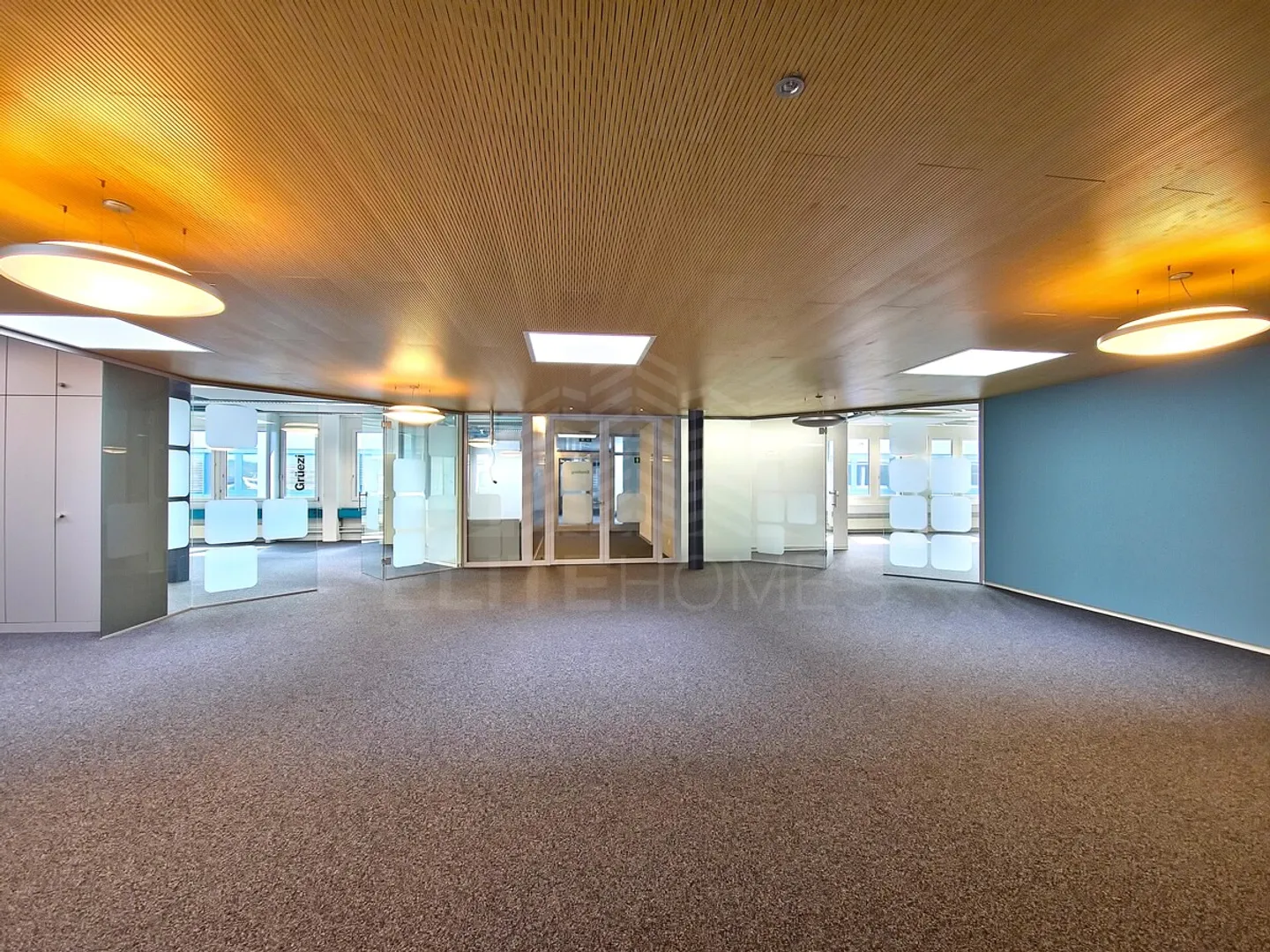 VIELSEITIGE BÜROFLÄCHE - BEI BEDARF BEREITS AB 225 m² - Foto 6 von 13