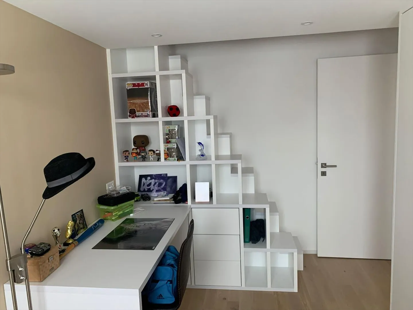 Attico con terrazza 4,5 stanze a Conthey come nuovo - Foto 4 di 9