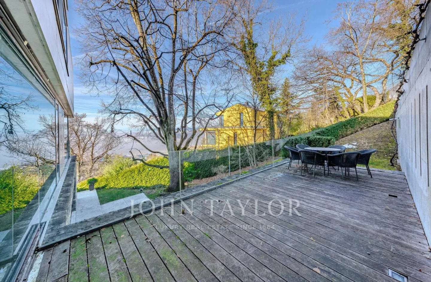 EXCLUSIVITÉ! Excellent 4.5 pièces contemporain avec vue panoramique sur le lac - Photo 10 sur 12