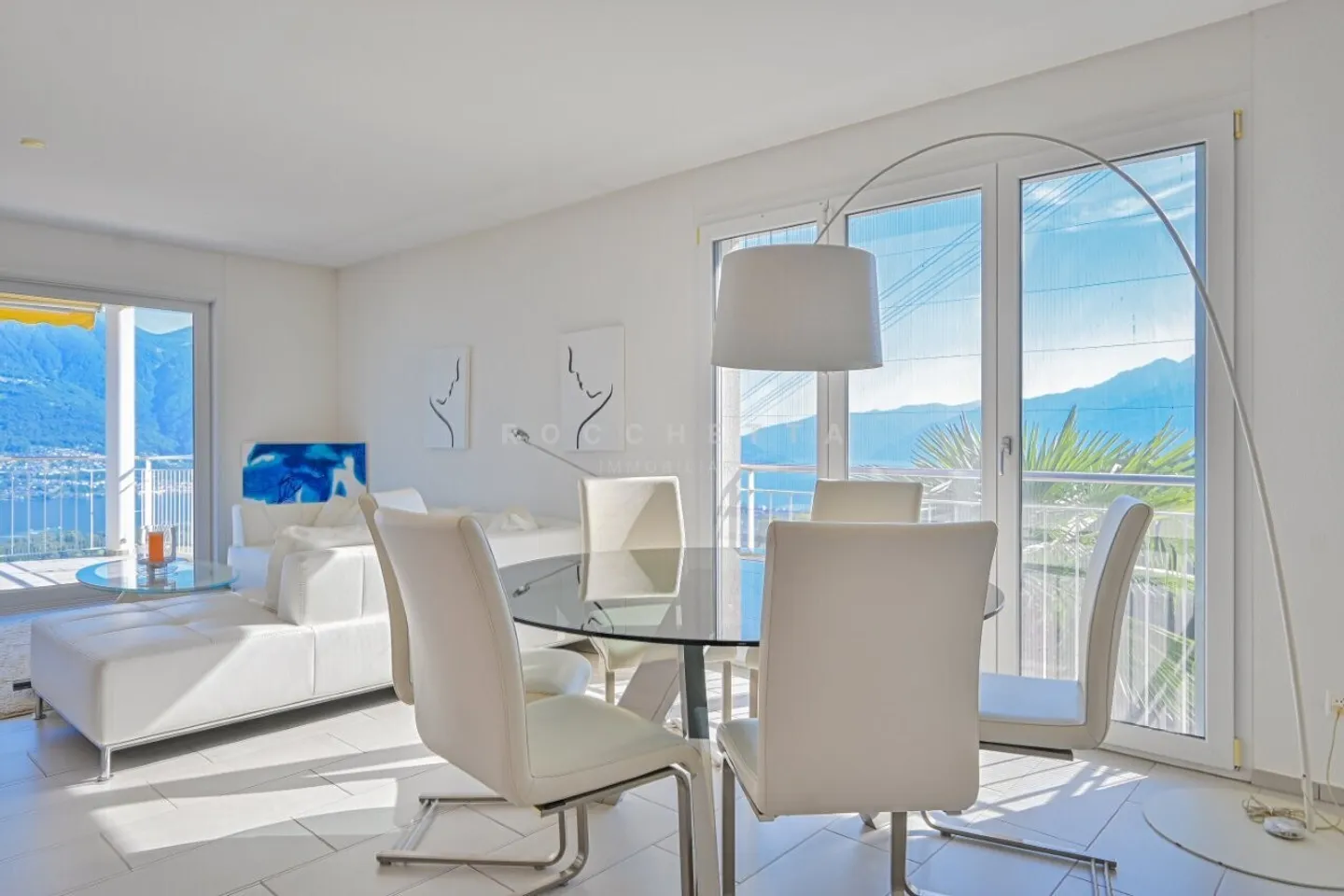 Elegant Attic with Lake View - Photo 6 of 11