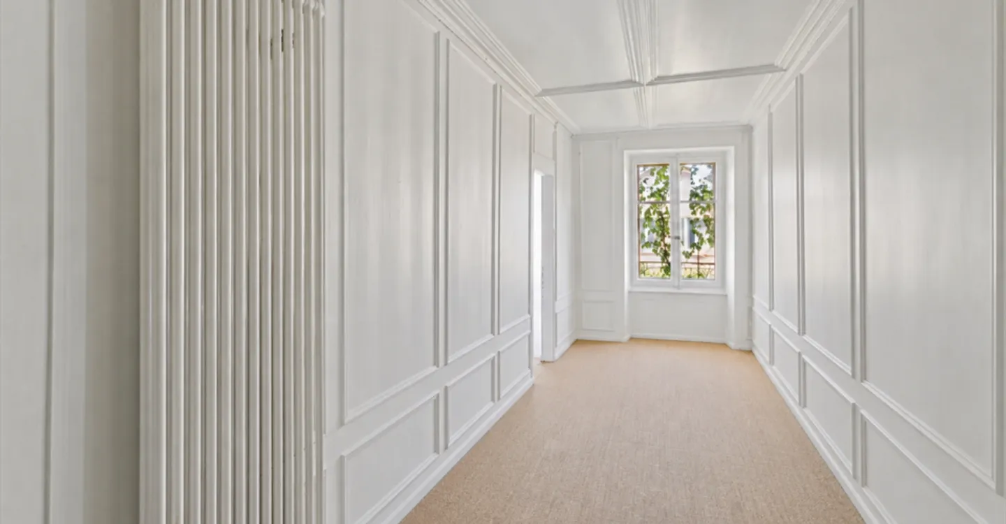 5.5-room duplex in a historic residence - Photo 5 of 7