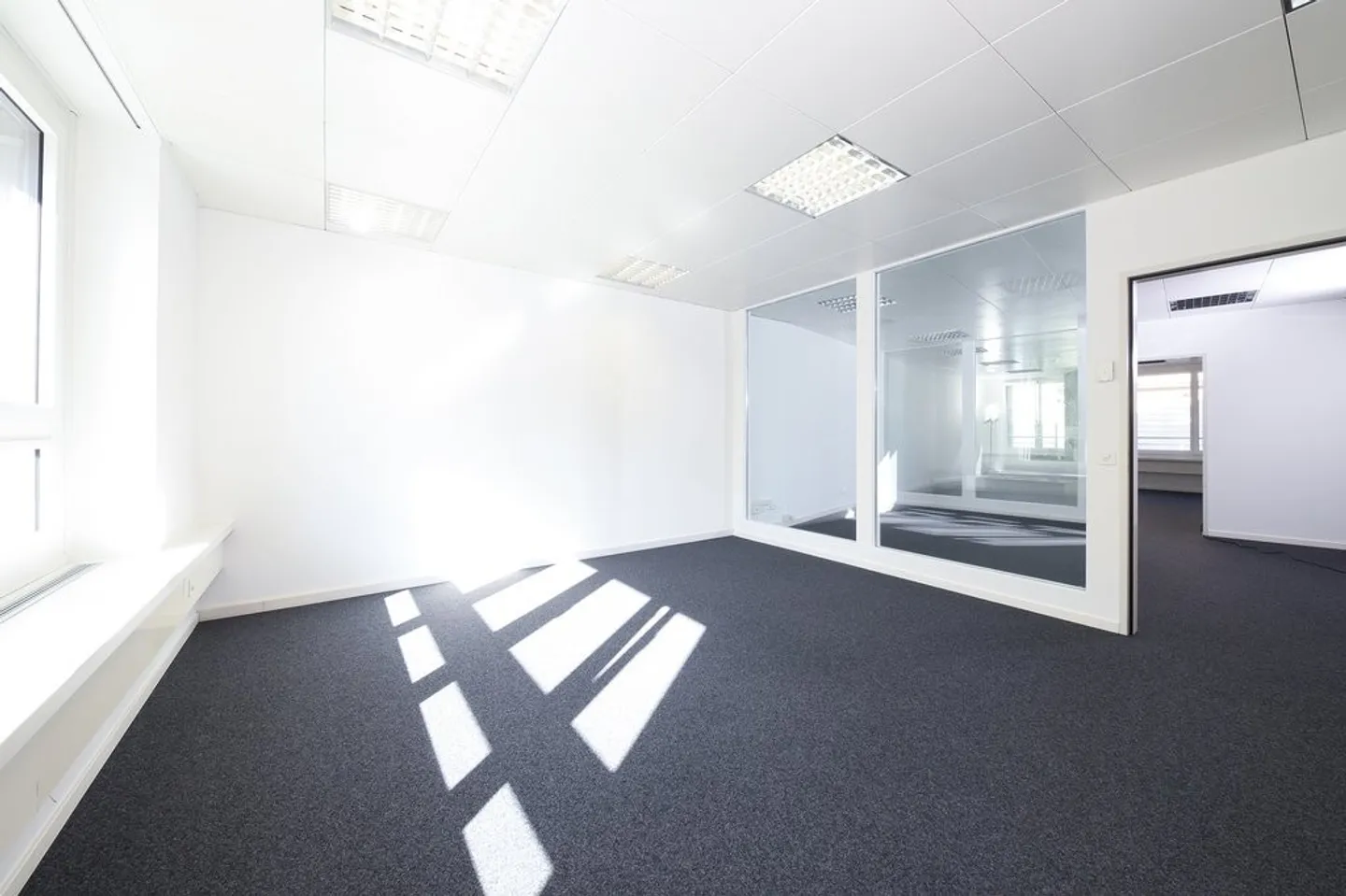 Bureau à aire ouverte dans le centre de Bâle - Photo 3 sur 7