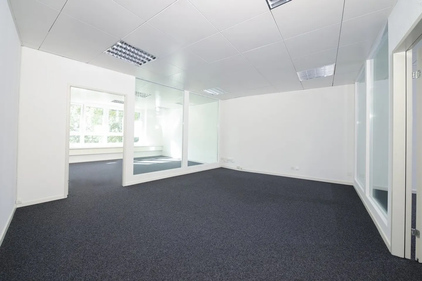 Bureau à aire ouverte dans le centre de Bâle - Photo 5 sur 7