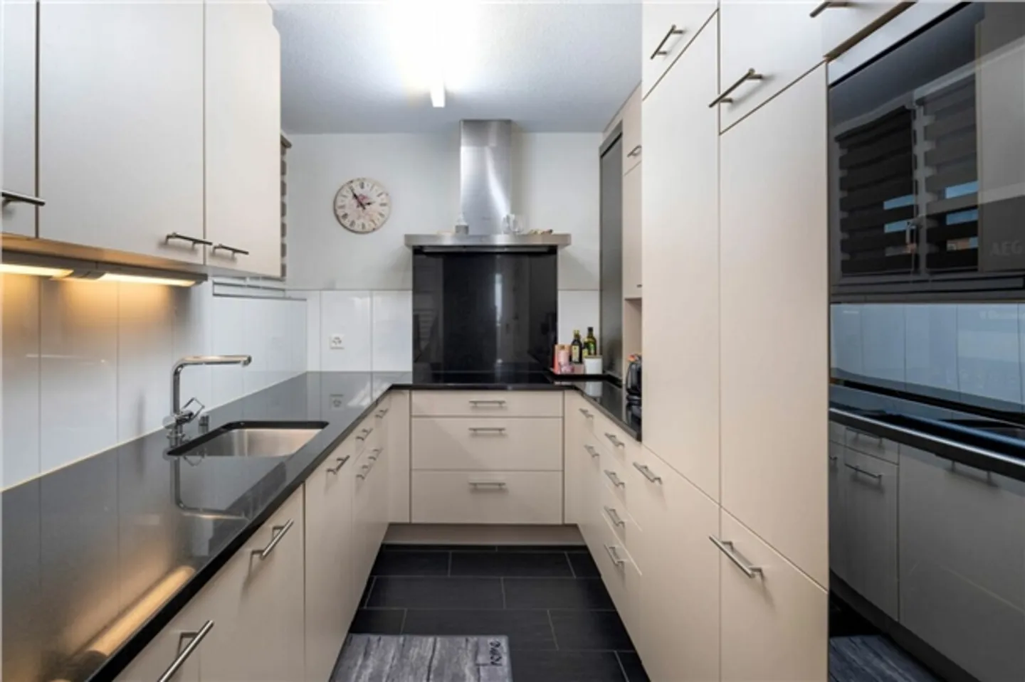 Wohnung kaufen - Foto 2 von 12