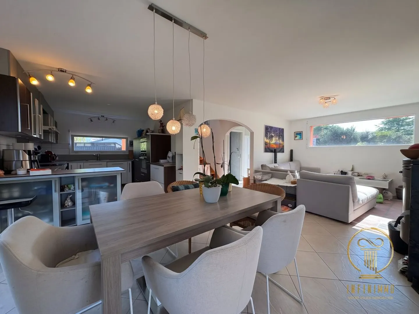 CUGY FR - Magnificent 5-room individual villa with generous spaces - Photo 4 of 13