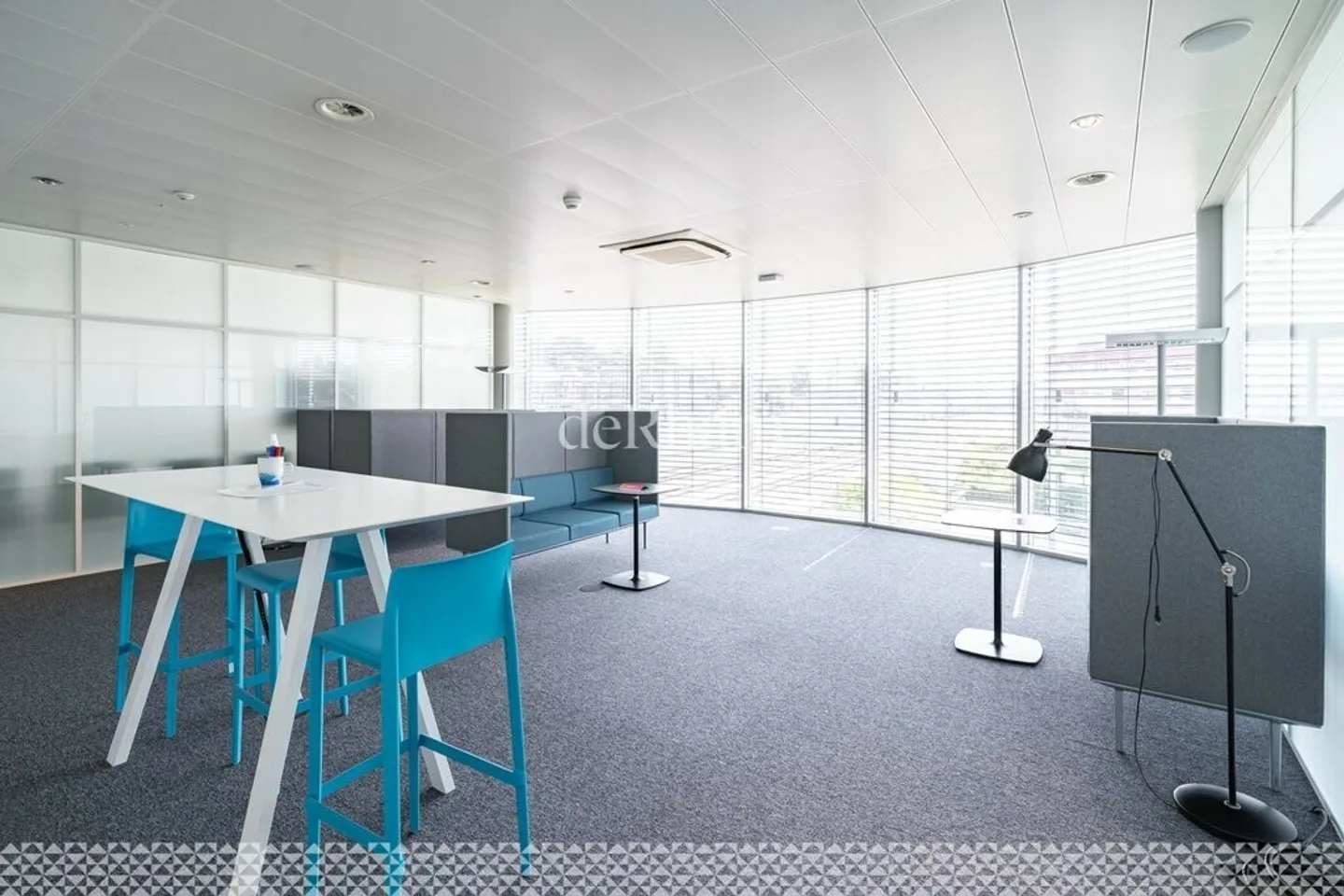 Uffici moderni di circa 1120 m2 alle porte della stazione CFF - Foto 6 di 12