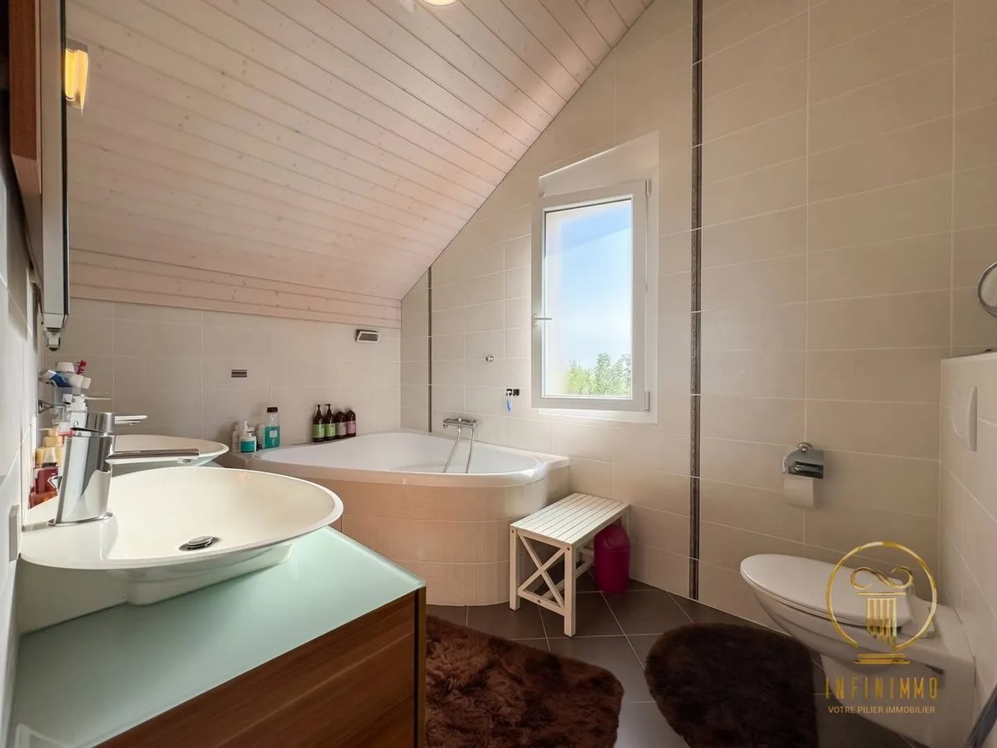 CUGY FR - Magnificent 5-room individual villa with generous spaces - Photo 9 of 13
