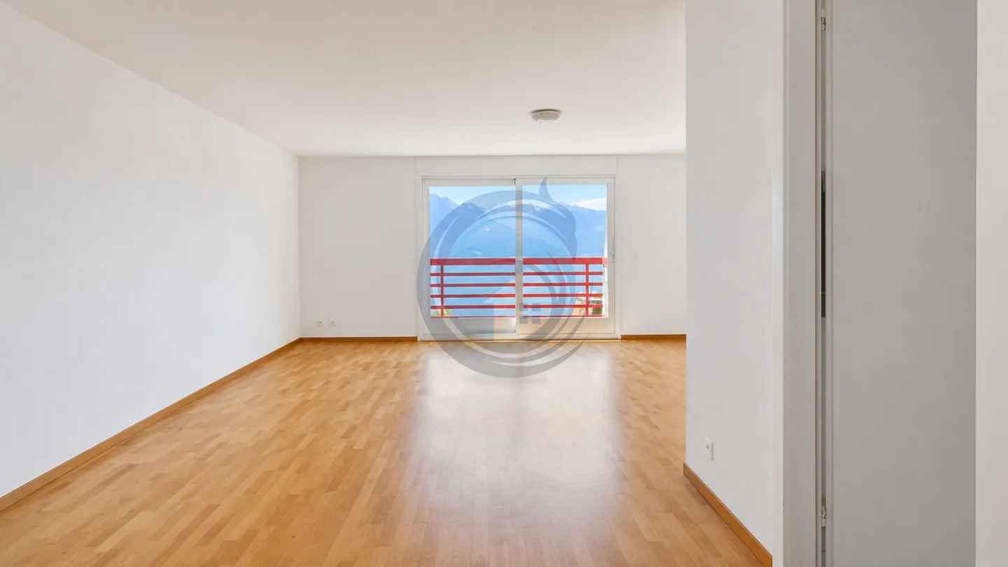 MAGNIFICENT 3.5-ROOM APARTMENT WITH LAKE VIEW - Photo 5 of 13