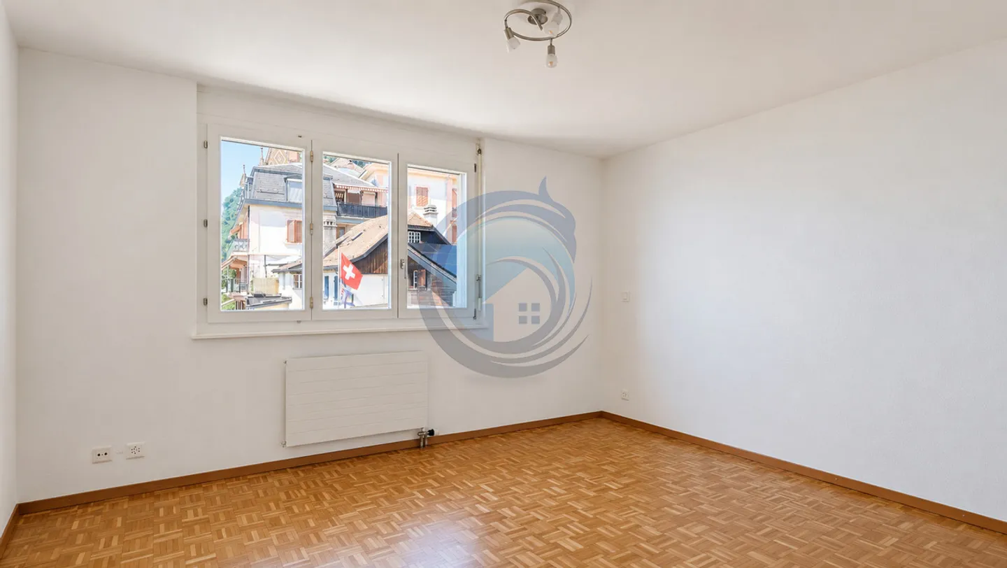 MAGNIFICENT 3.5-ROOM APARTMENT WITH LAKE VIEW - Photo 9 of 13