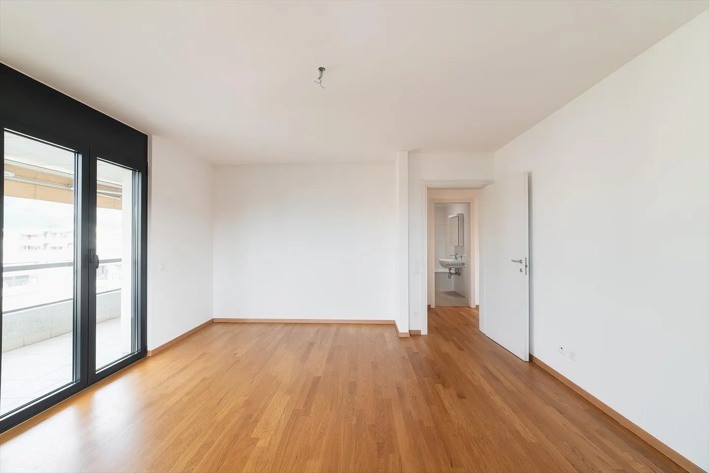 Wohnen mit Eleganz und Stil - Foto 4 von 5