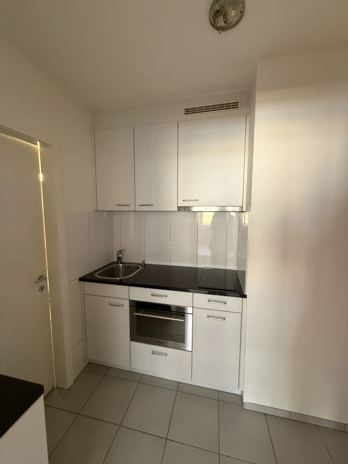 1-room apartment in Basel - Photo 3 of 5