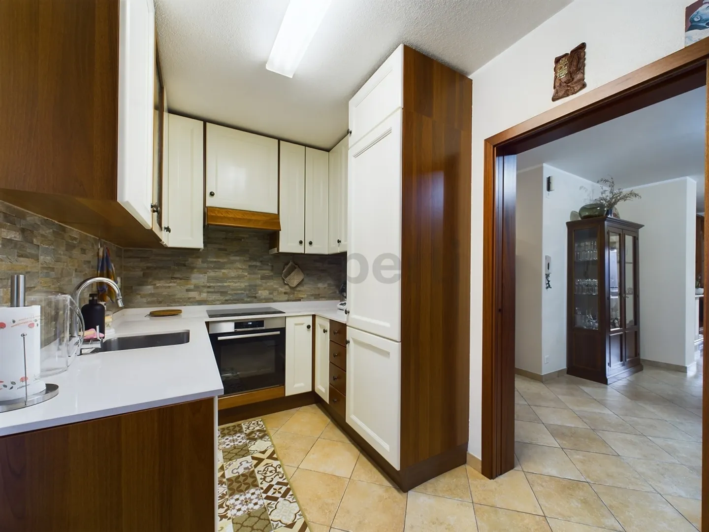 Appartement spacieux et lumineux de 4,5 pièces à Caslano - Photo 2 sur 12