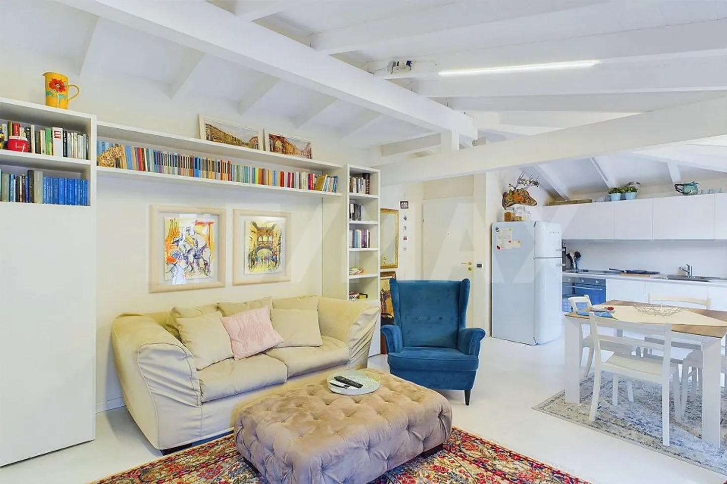 Appartamento elegante nel centro storico del villaggio di Porza - Foto 7 di 13