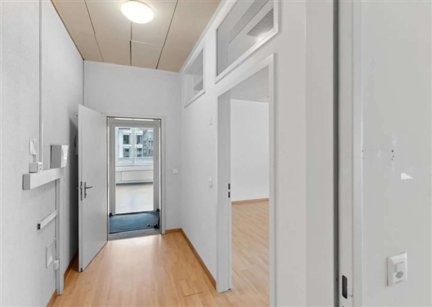 Helle Bürofläche in Root - Foto 1 von 4