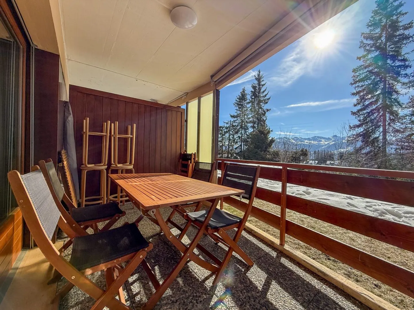 Helles Südwohnung mit Panoramablick in Crans-Montana - Foto 3 von 13