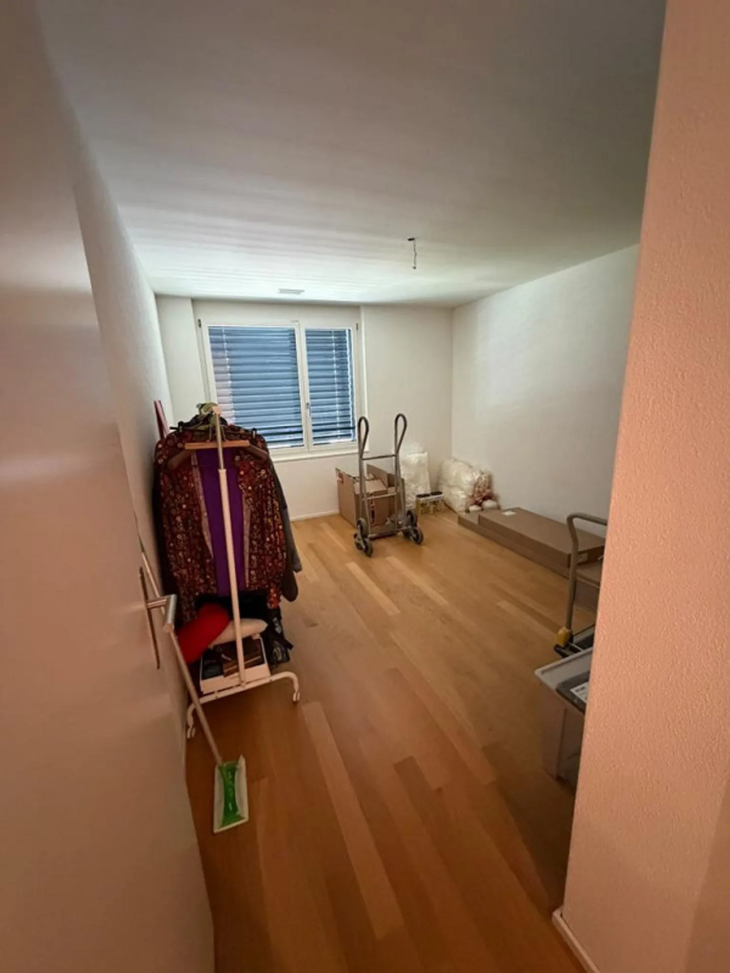 Attractive 4.5 Room Apartment in a Central Location in Regensdorf - Photo 7 of 9