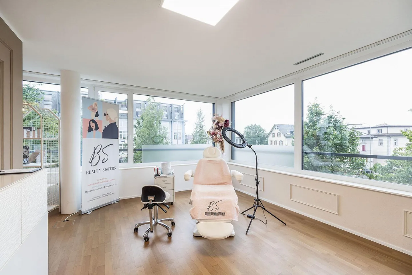 Your Beauty Studio in Rorschach - Photo 6 of 13