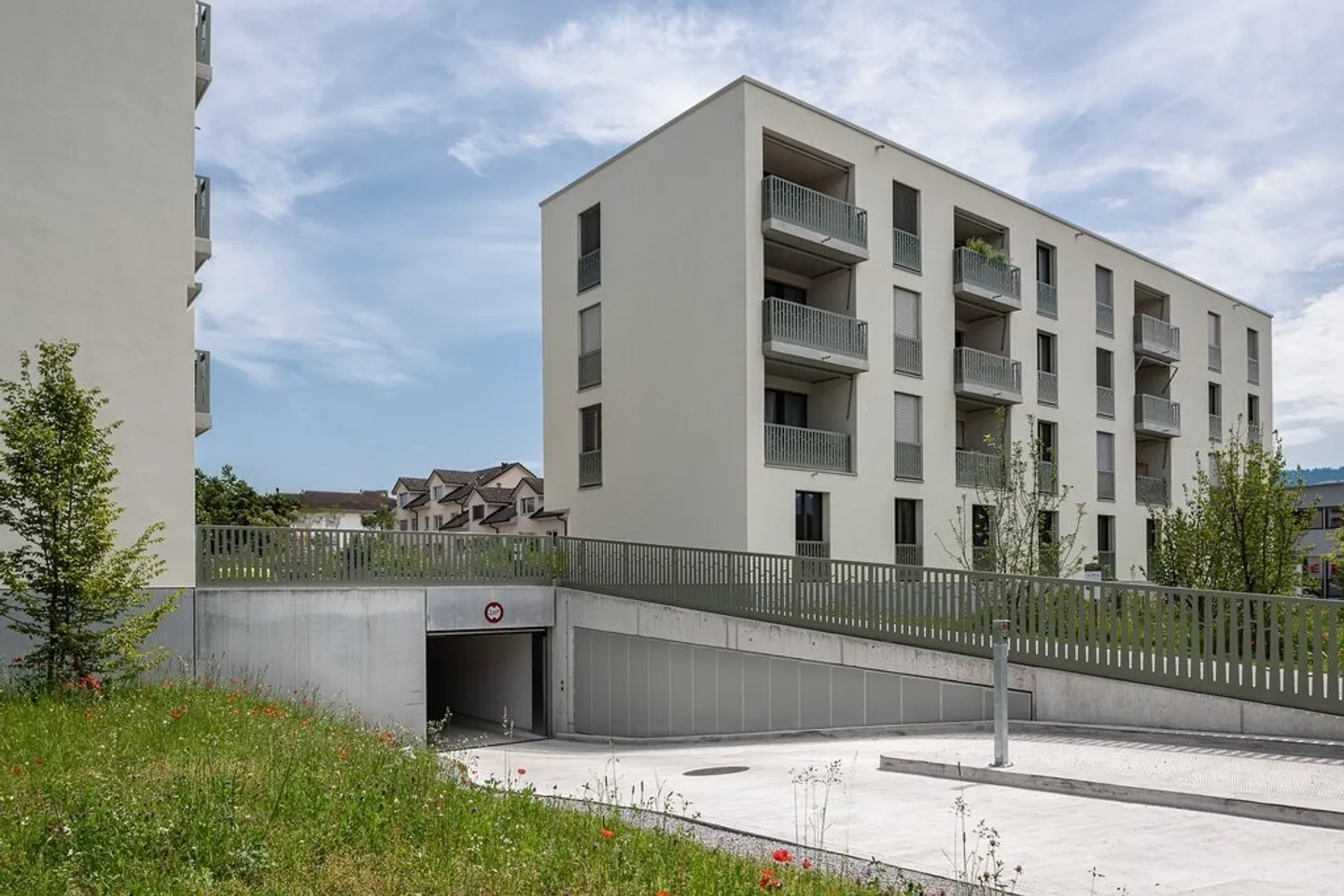 Motorcycle parking space for rent in Jona! - Photo 1 of 1