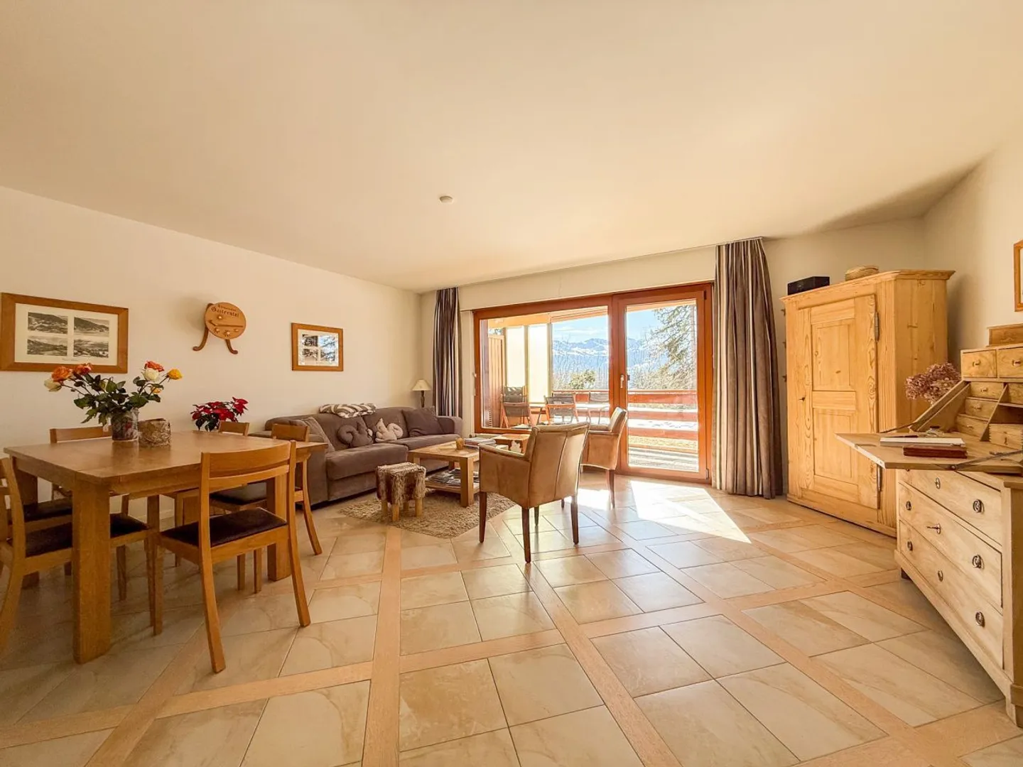 Helles Südwohnung mit Panoramablick in Crans-Montana - Foto 5 von 13
