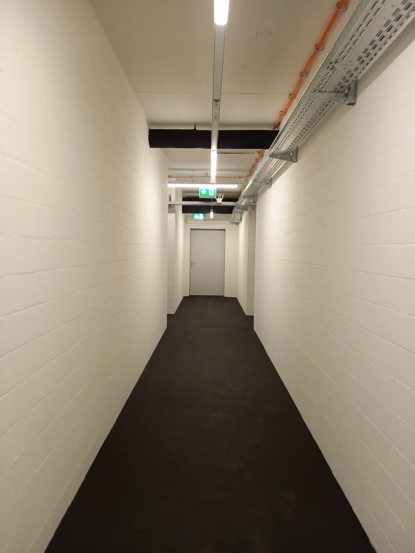 Attractive storage space seeks new tenant - Photo 2 of 3