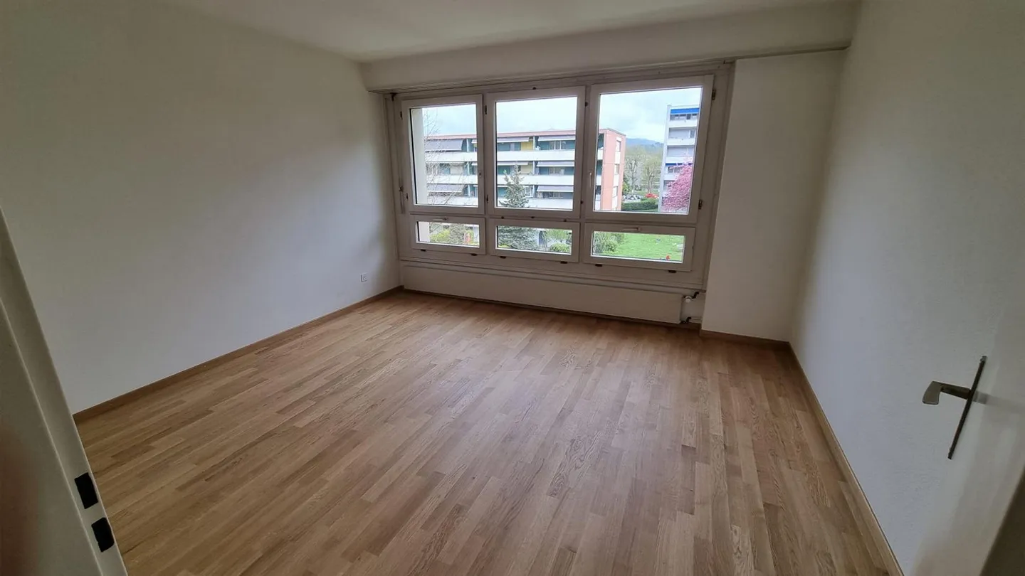 Bel appartement lumineux de 2 pièces au 2ème étage - Photo 5 sur 8