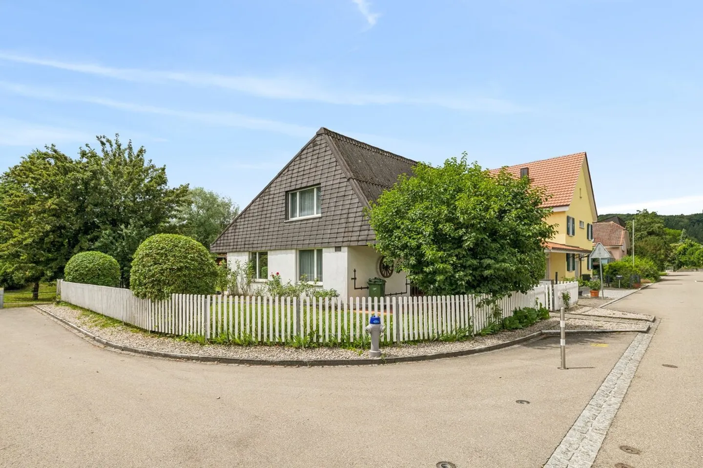 Charmantes Einfamilienhaus mit Garten - Foto 2 von 7