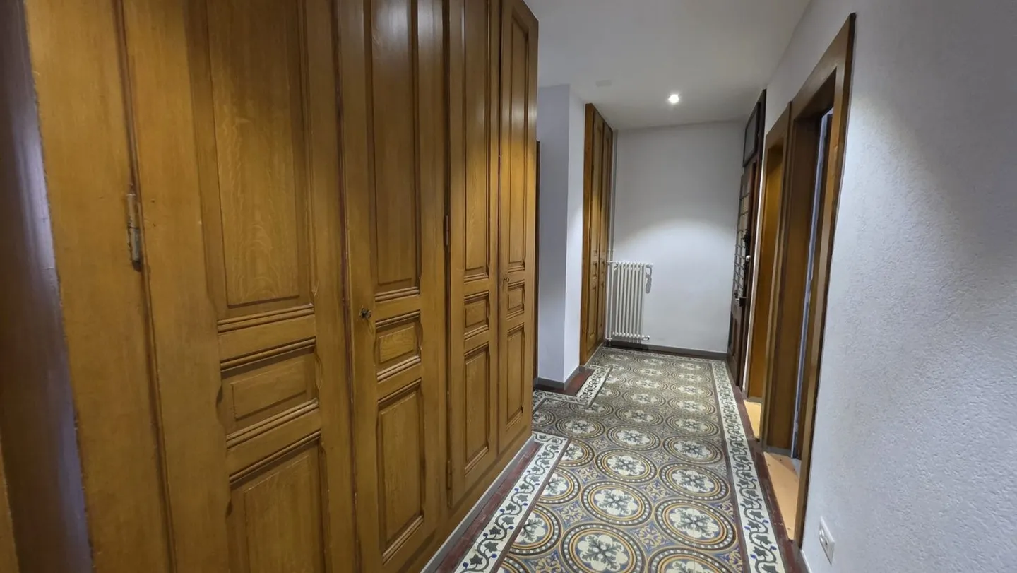 3.5 ROOM FULLY RENOVATED IN 2023 - Photo 3 of 8