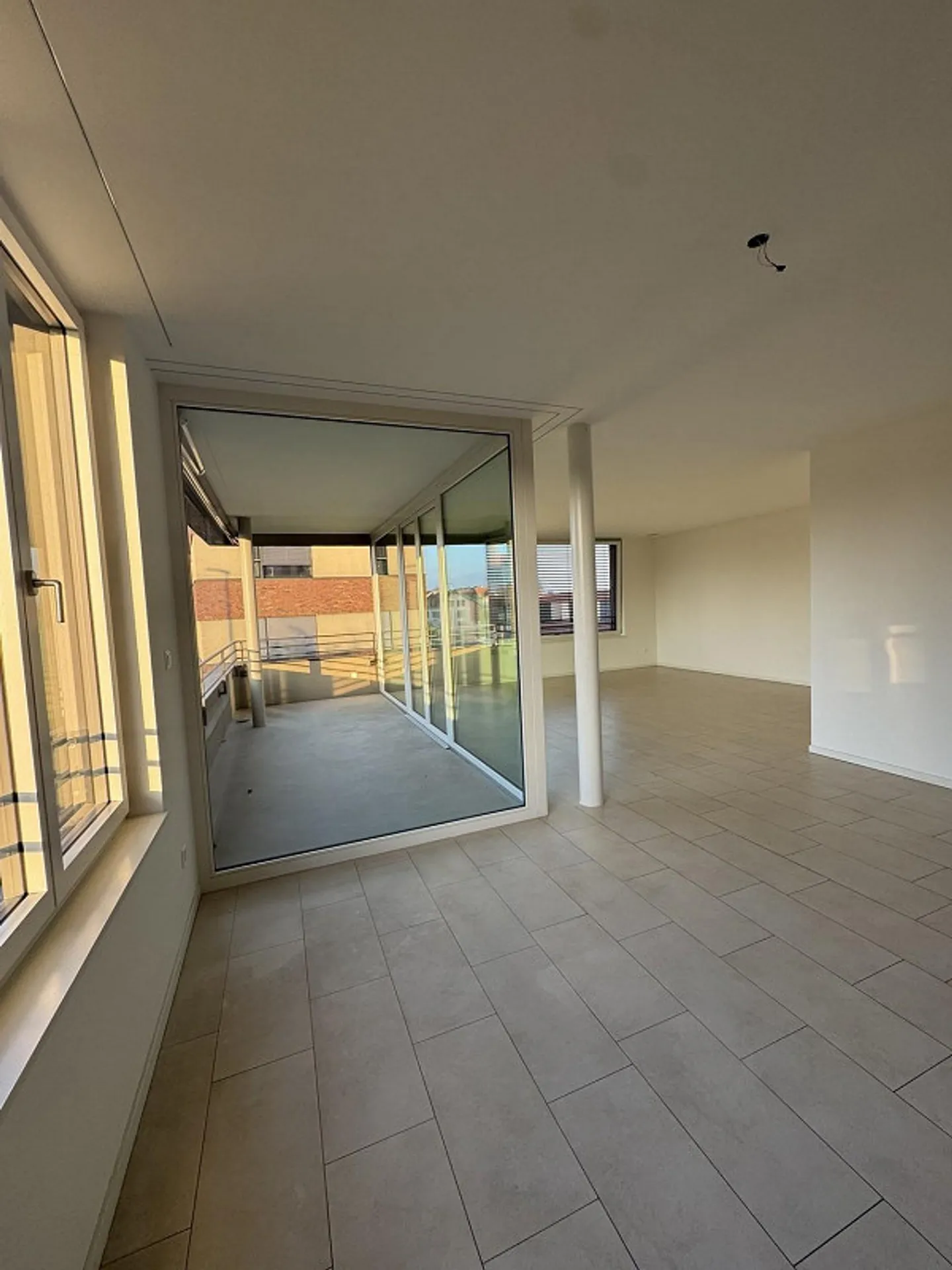 Helle 2-Zimmer Wohnung - Foto 3 von 10