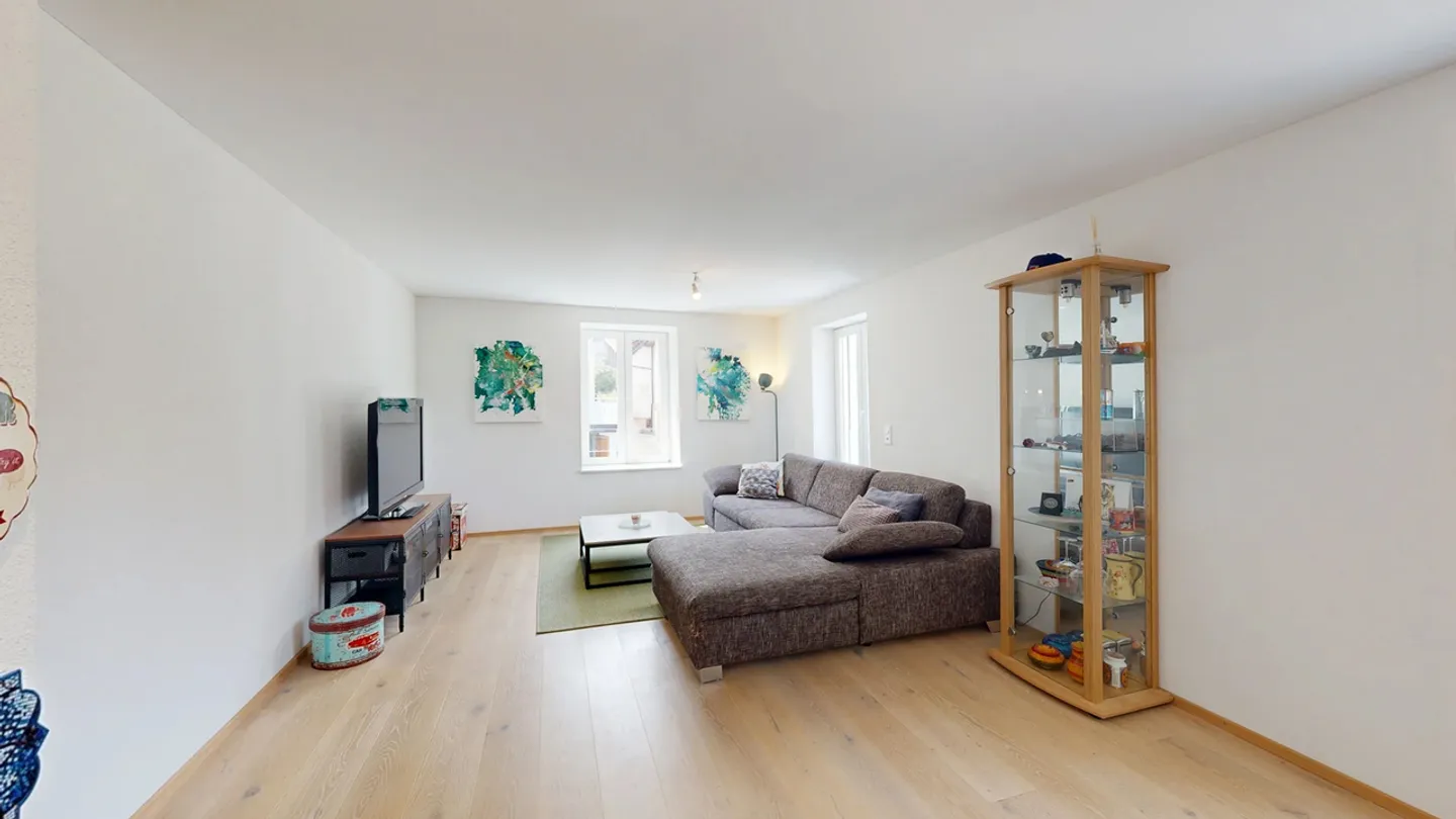 Moderne 3.5-Zimmer-Wohnung mit Balkon und Aussenparkplatz - Foto 5 von 15
