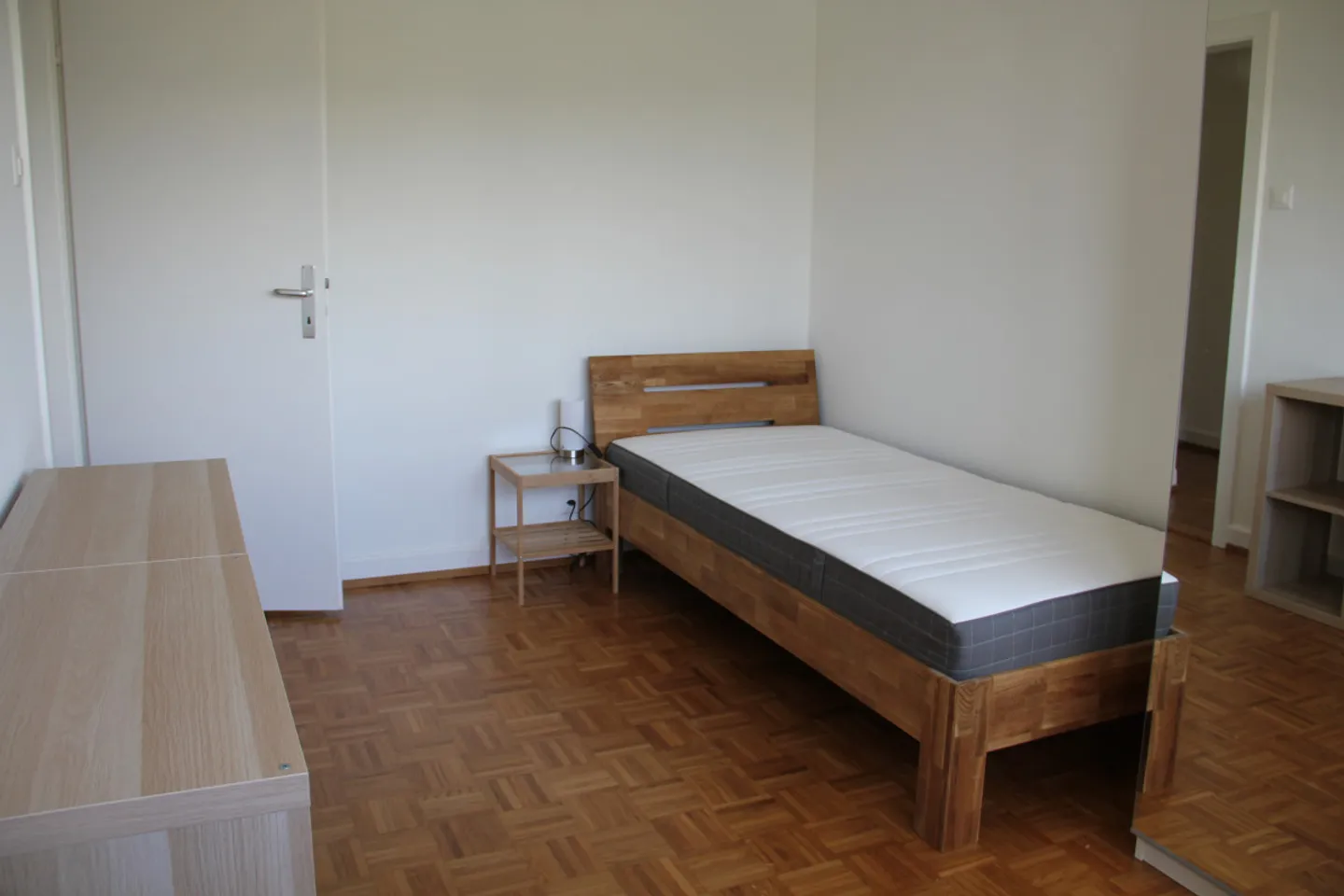 Chambre Meublée pour Étudiants - Photo 2 sur 8