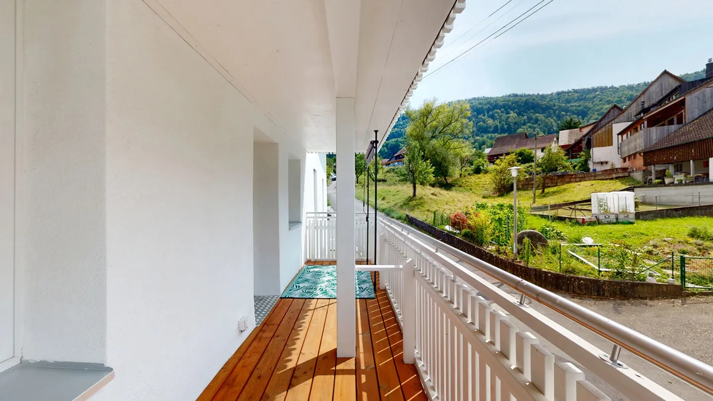 Moderne 3.5-Zimmer-Wohnung mit Balkon und Aussenparkplatz - Foto 2 von 15