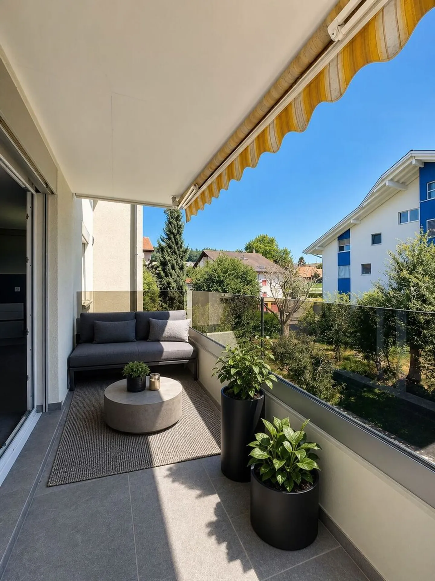ZWISCHEN MORAT UND FRIBOURG
Renovierte 4,5-Zimmer-Wohnung
mit Balkon - Foto 1 von 15