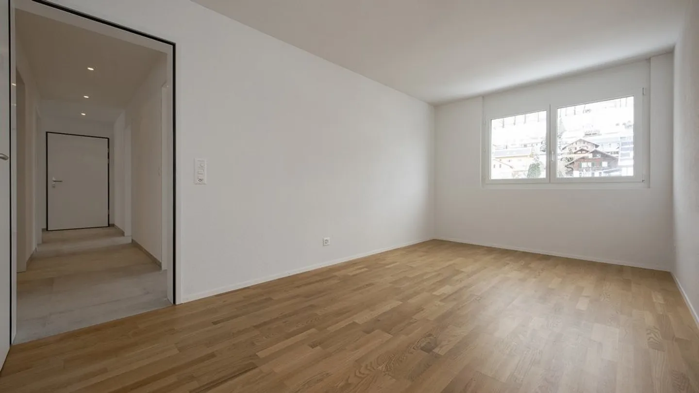 Modern 4.5-Room Apartment - Photo 4 of 11