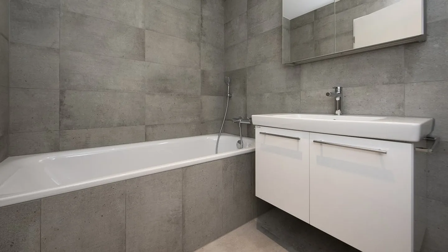 Modern 4.5-Room Apartment - Photo 8 of 11