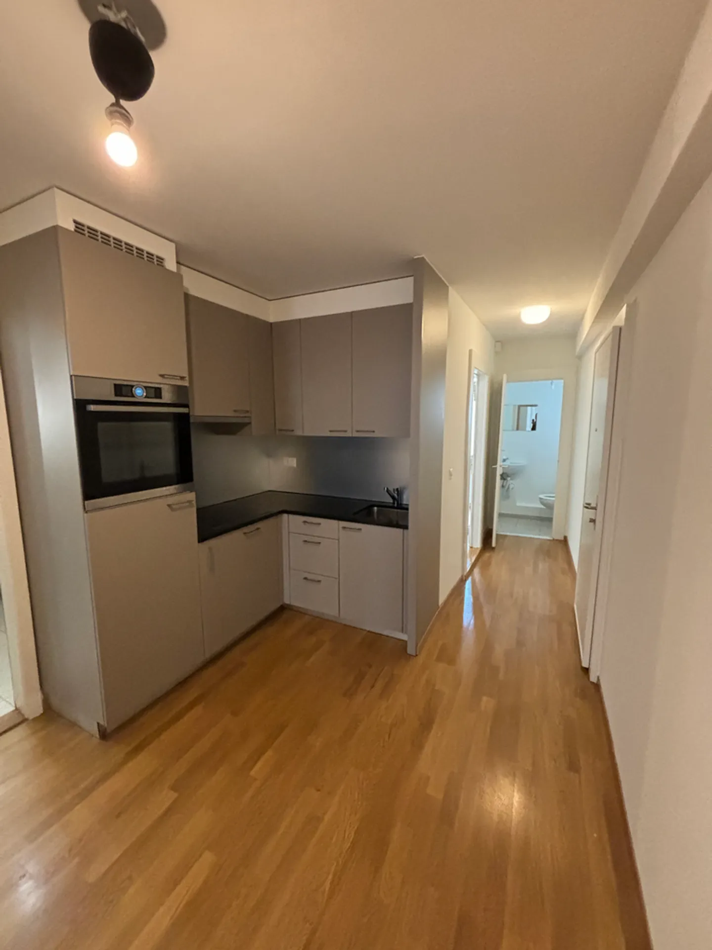 Appartamento Incantevole con Cucina Moderna - Foto 9 di 9