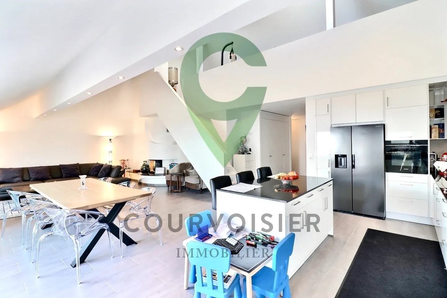 Appartamento contemporaneo con carattere e vista lago mozzafiato - Foto 4 di 9